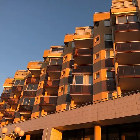 Les Cedres, Les Oceanes *