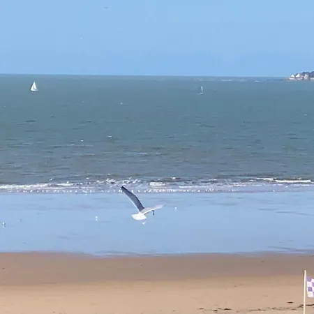 Les Cedres, Les Oceanes アパート